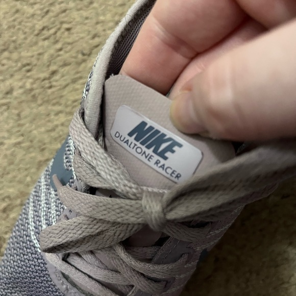 Nike sneakers - Picture 4 of 6